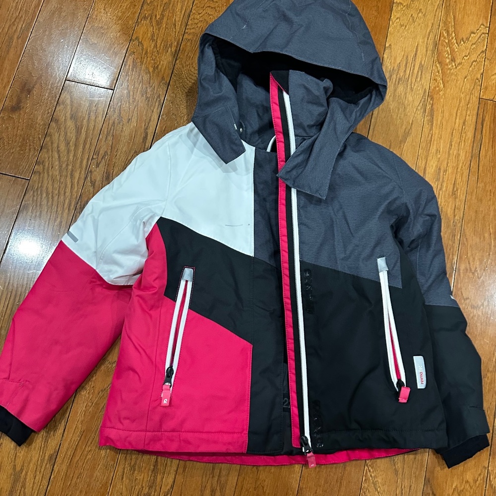 Reima ski jacket size 7y (122cm)